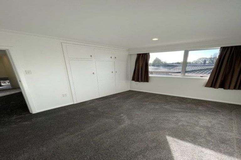 Photo of property in 9 Powell Crescent, Ilam, Christchurch, 8041