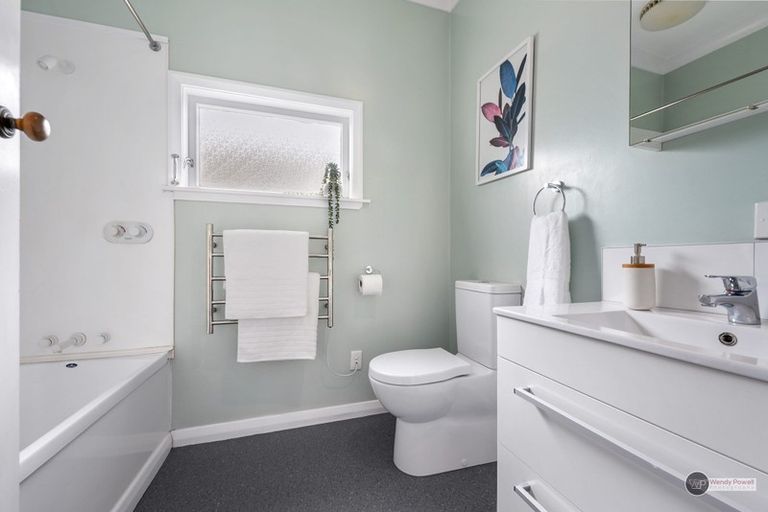 Photo of property in 20 Waikare Avenue, Waiwhetu, Lower Hutt, 5010