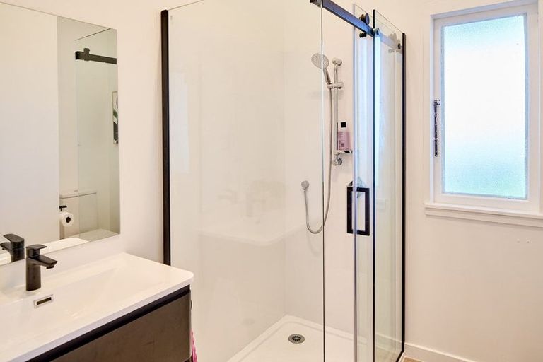 Photo of property in 143 Sievers Grove, Cannons Creek, Porirua, 5024