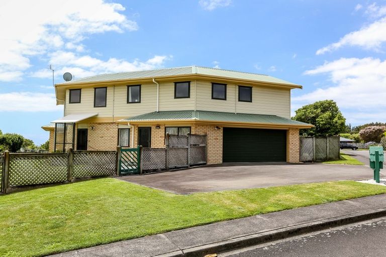 Photo of property in 96a Branch Road, Highlands Park, New Plymouth, 4312