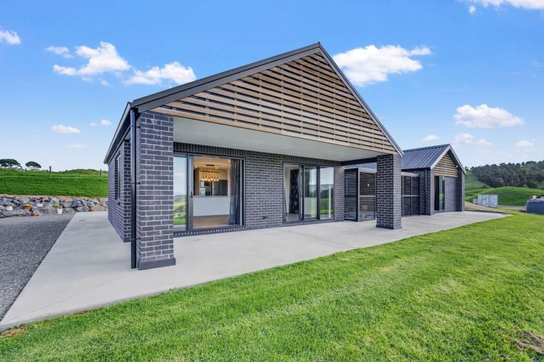 Photo of property in 717 Millbrook Road, Waipu, 0582