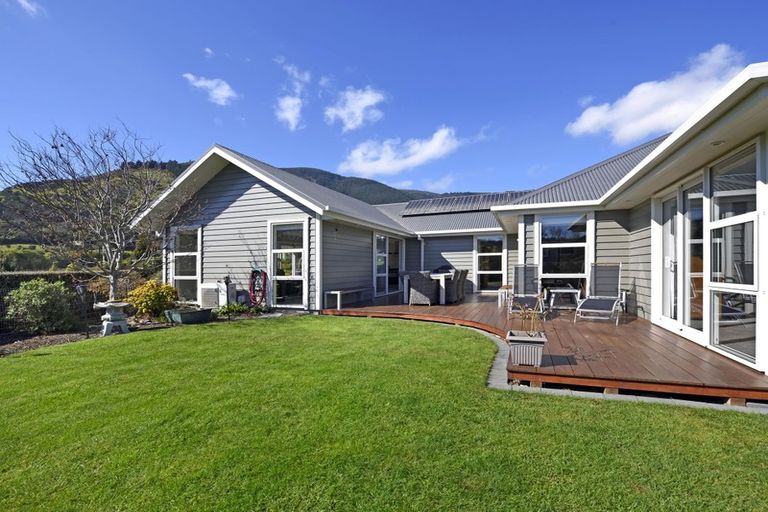 Photo of property in 4 Plumtree Lane, Stoke, Nelson, 7011