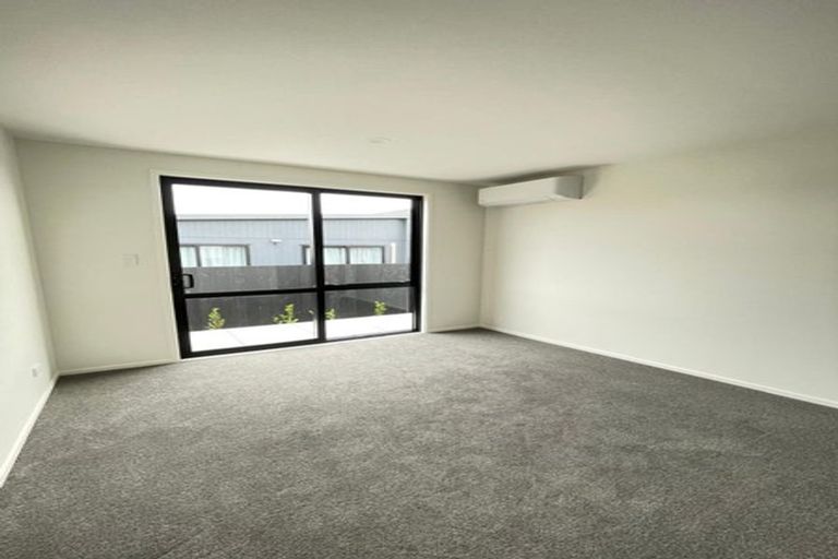 Photo of property in 25 Olearia Street, Totara Park, 2019