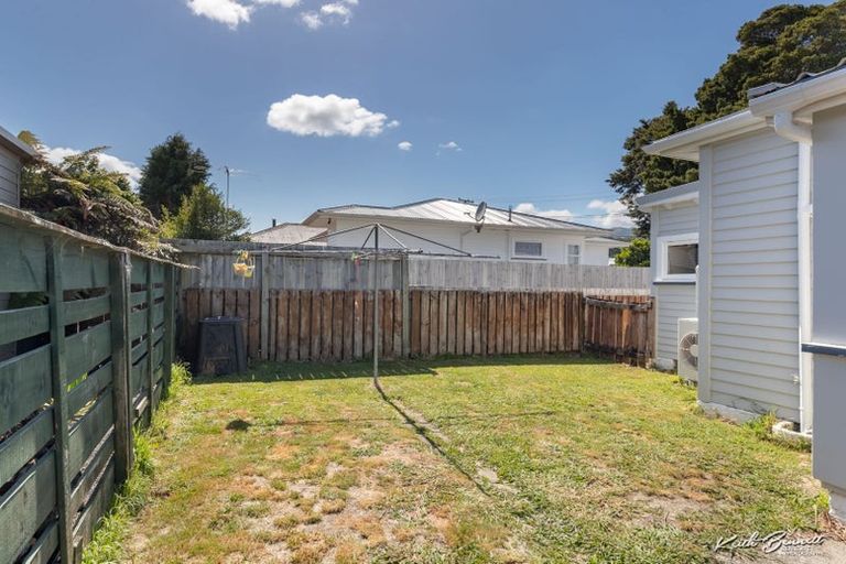 Photo of property in 12 Seddon Street, Wallaceville, Upper Hutt, 5018