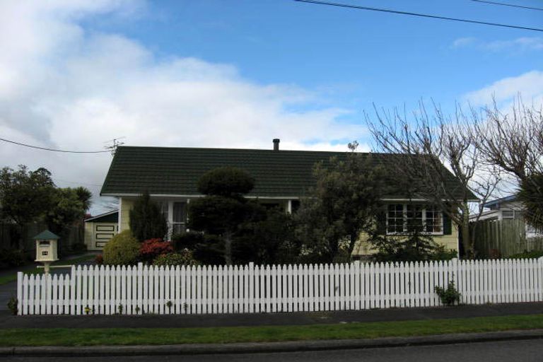 Photo of property in 34 Freyberg Street, Solway, Masterton, 5810