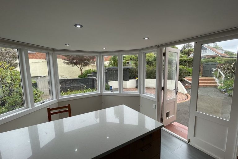 Photo of property in 1 Ross Street, Roslyn, Dunedin, 9011