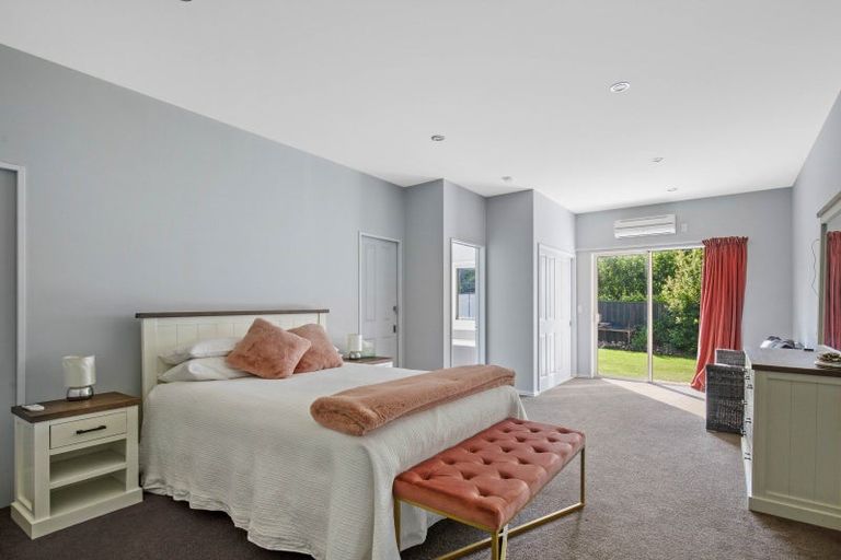 Photo of property in 27 Pisa Moorings Road, Mount Pisa, Cromwell, 9383