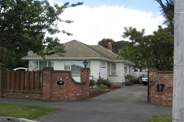 Photo of property in 17 Mappleton Avenue, Burnside, Christchurch, 8053