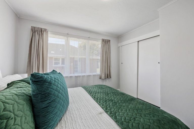 Photo of property in 1/29 Hillside Drive, Maoribank, Upper Hutt, 5018