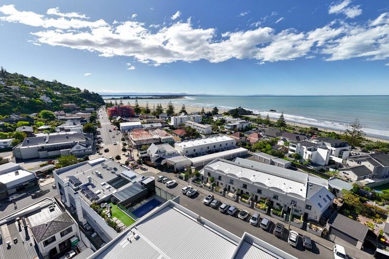 Photo of property in Admiralty Courts, 1/42 Marriner Street, Sumner, Christchurch, 8081