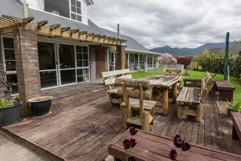 Photo of property in 30 Freeths Road, Koromiko, Blenheim, 7273