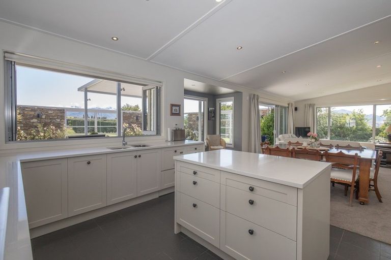 Photo of property in 2 Elderberry Crescent, Wanaka, 9305
