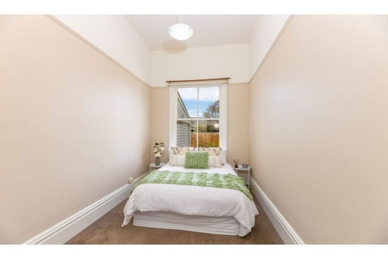 Photo of property in 2/96 Kerrs Road, Avonside, Christchurch, 8061