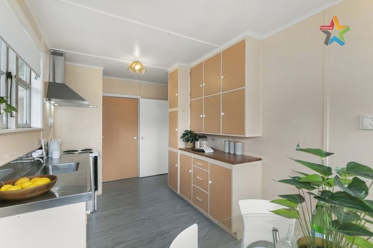 Photo of property in 1036 High Street, Avalon, Lower Hutt, 5011