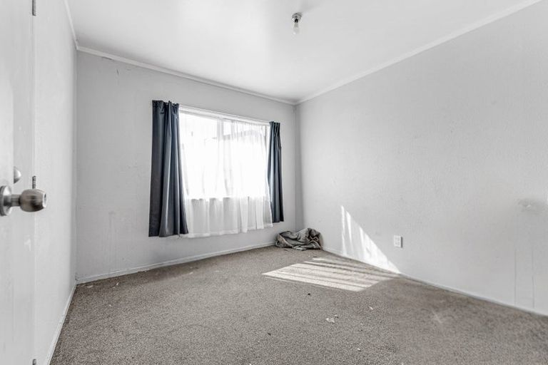 Photo of property in 2/6 Trounson Avenue, Clendon Park, Auckland, 2103