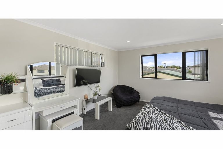 Photo of property in 127a Puhinui Road, Papatoetoe, Auckland, 2104