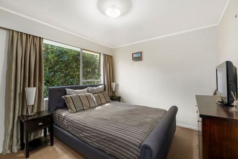 Photo of property in 42a Hicks Close, Whitby, Porirua, 5024