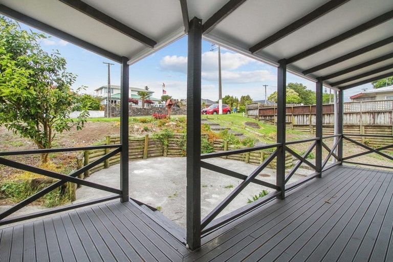 Photo of property in 46 Peverill Crescent, Papatoetoe, Auckland, 2025