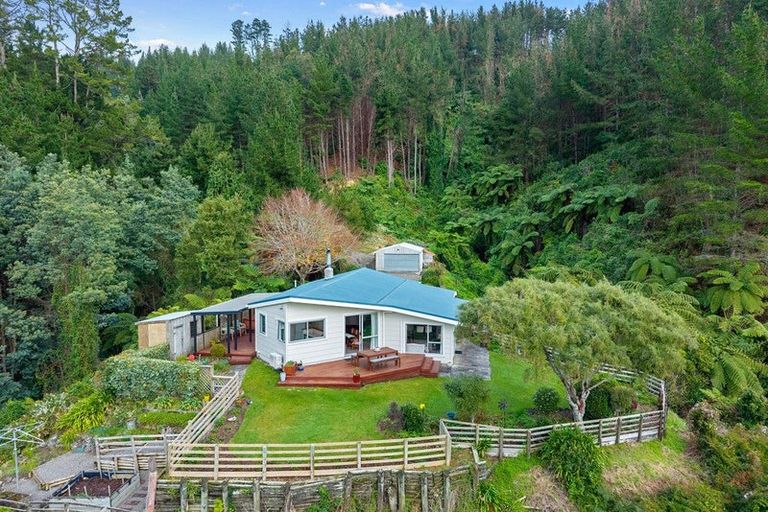 Photo of property in 132 Mangaone Road, Hautere, Otaki, 5582