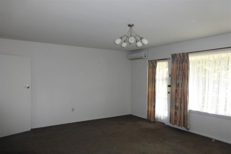 Photo of property in 2/7a Curletts Road, Sockburn, Christchurch, 8042