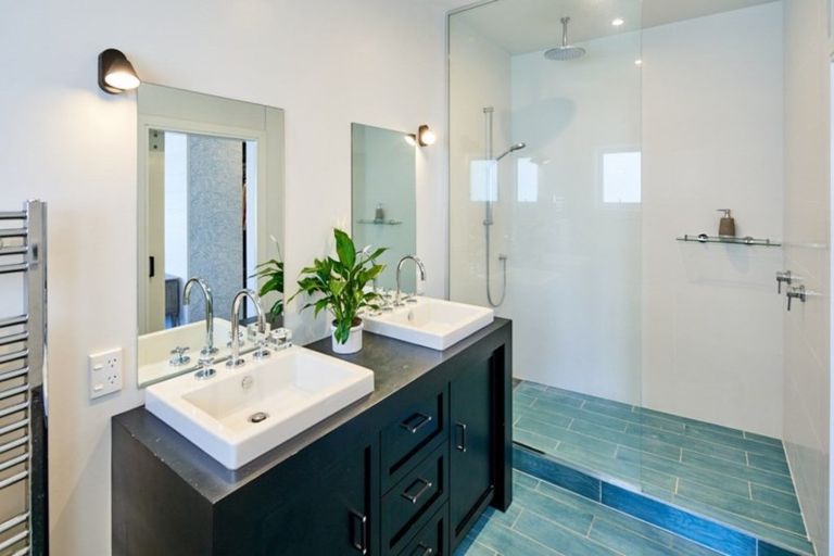 Photo of property in 76 Monro Street, Seatoun, Wellington, 6022