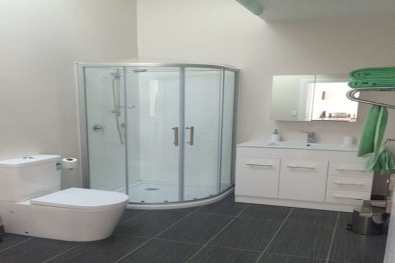 Photo of property in 3a Te Arawi Street, Takapuwahia, Porirua, 5022