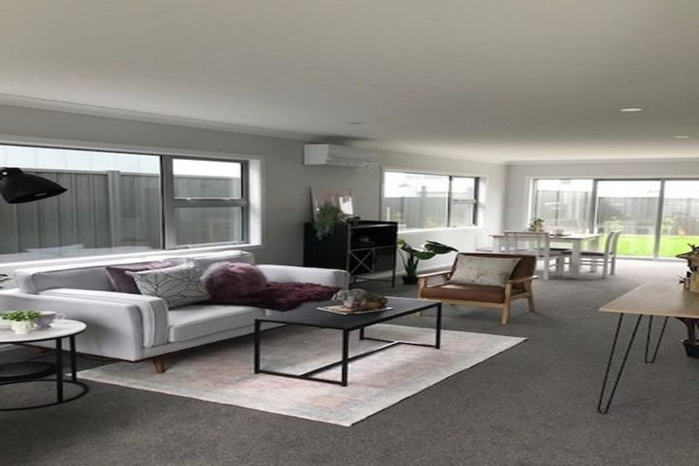 Photo of property in 9 Torea Place, Kenepuru, Porirua, 5022