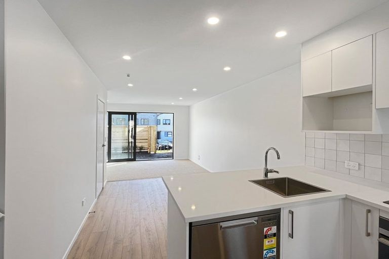 Photo of property in 34/28 Westgate Drive, Westgate, Auckland, 0614