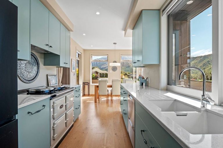 Photo of property in 115 Cotter Avenue, Arrowtown, 9302