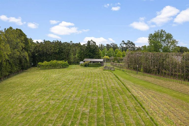 Photo of property in 5 Dysart Lane, Kumeu, 0891