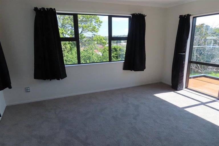 Photo of property in 10a Rothery Road, Hillpark, Auckland, 2102