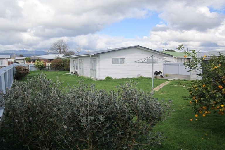 Photo of property in 108 Ryder Crescent, Levin, 5510