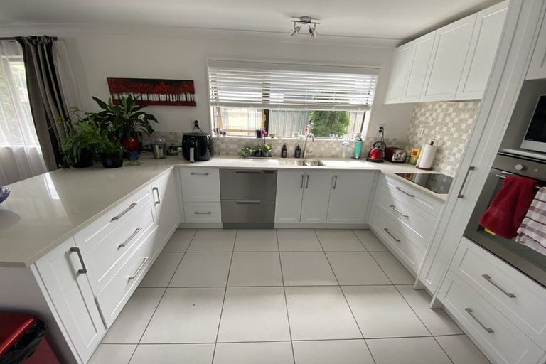 Photo of property in 27 Surrey Street, Taradale, Napier, 4112