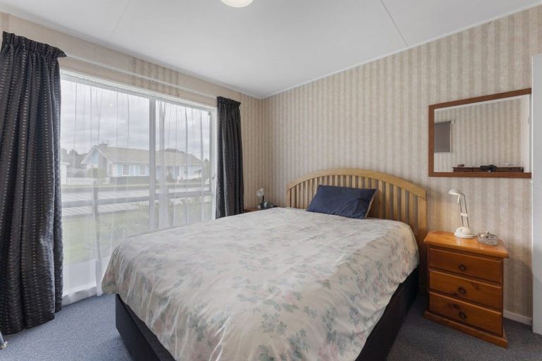 Photo of property in 101 Ryder Crescent, Levin, 5510