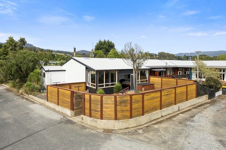 Photo of property in 4/68 Orokonui Road, Waitati, 9085