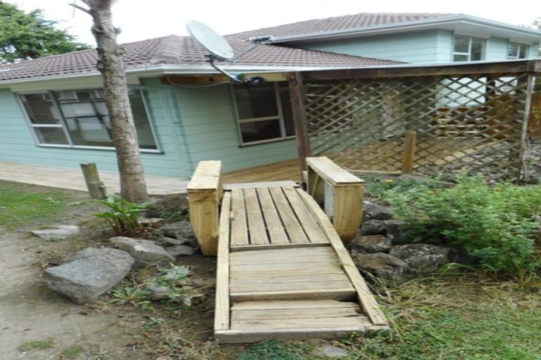 Photo of property in 27 Burndale Terrace, Manurewa, Auckland, 2102