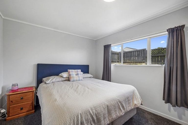 Photo of property in 11 Virginia Place, Whalers Gate, New Plymouth, 4310