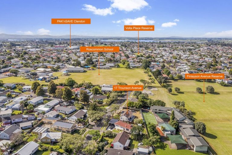 Photo of property in 17 Trounson Avenue, Clendon Park, Auckland, 2103
