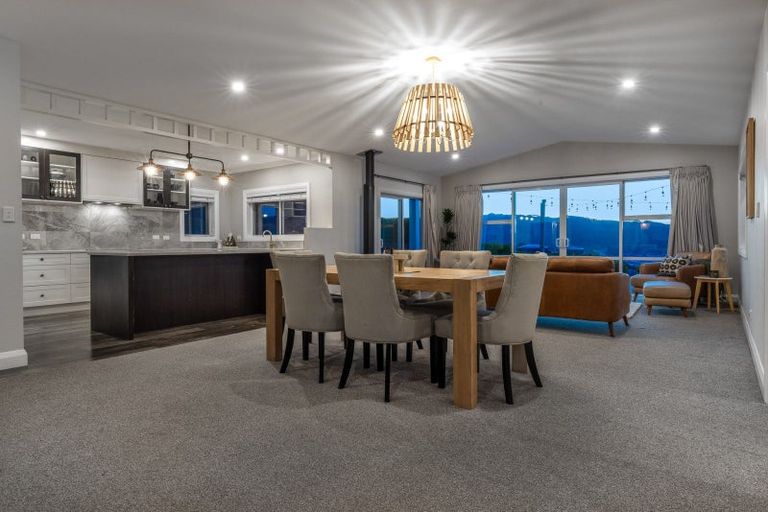 Photo of property in 9 Baxters Rise, Aotea, Porirua, 5024