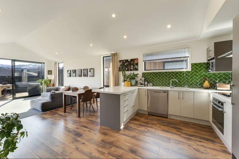 Photo of property in 21 Dewar Street, Lake Hayes, Queenstown, 9304