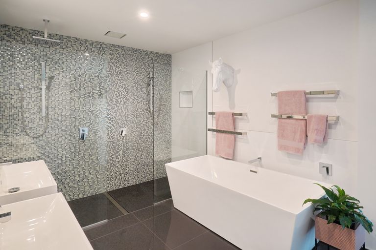 Photo of property in 48 Birkdale Drive, Shirley, Christchurch, 8061