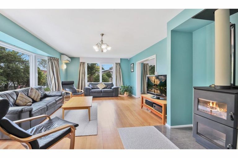 Photo of property in 5 Hawkswood Place, Avonhead, Christchurch, 8042