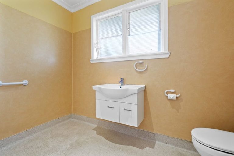 Photo of property in 46 Wordsworth Street, Leamington, Cambridge, 3432