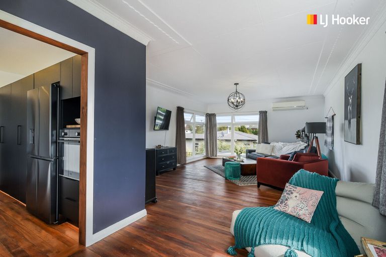 Photo of property in 43 Duckworth Street, Andersons Bay, Dunedin, 9013