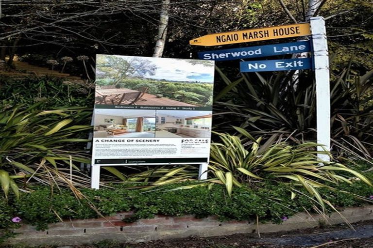 Photo of property in 5 Sherwood Lane, Cashmere, Christchurch, 8022