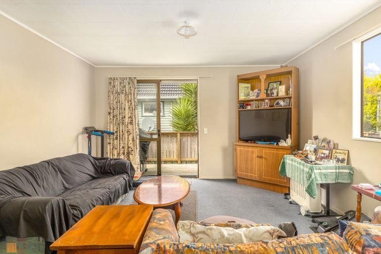 Photo of property in 12 Moa Road, Raumati Beach, Paraparaumu, 5032