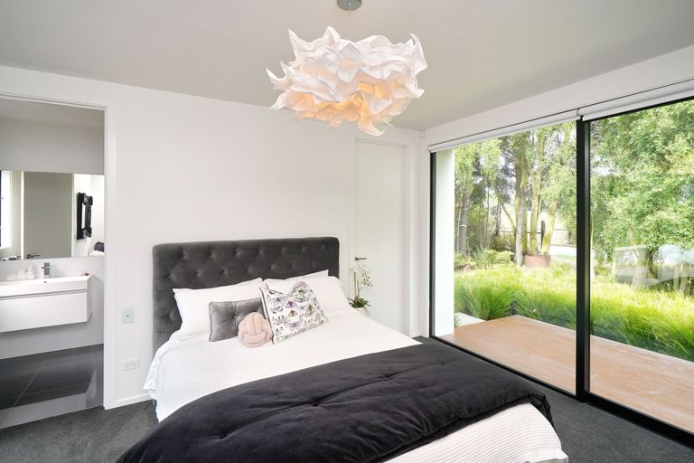 Photo of property in 48 Birkdale Drive, Shirley, Christchurch, 8061