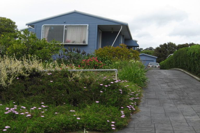 Photo of property in 38 Sullivan Avenue, Mangere Bridge, Auckland, 2022