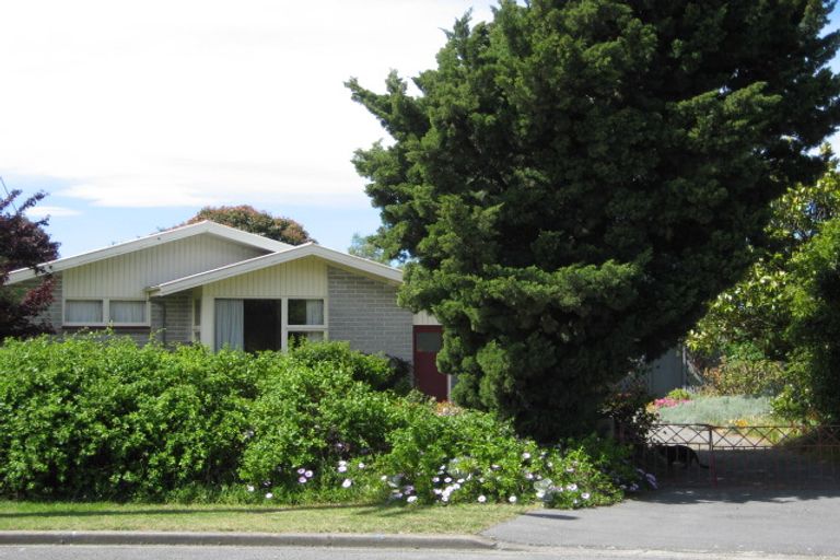 Photo of property in 16 Clayton Road, Amberley, 7410