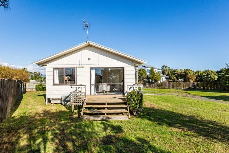 Photo of property in 10 Campbell Avenue, Paraparaumu, 5032